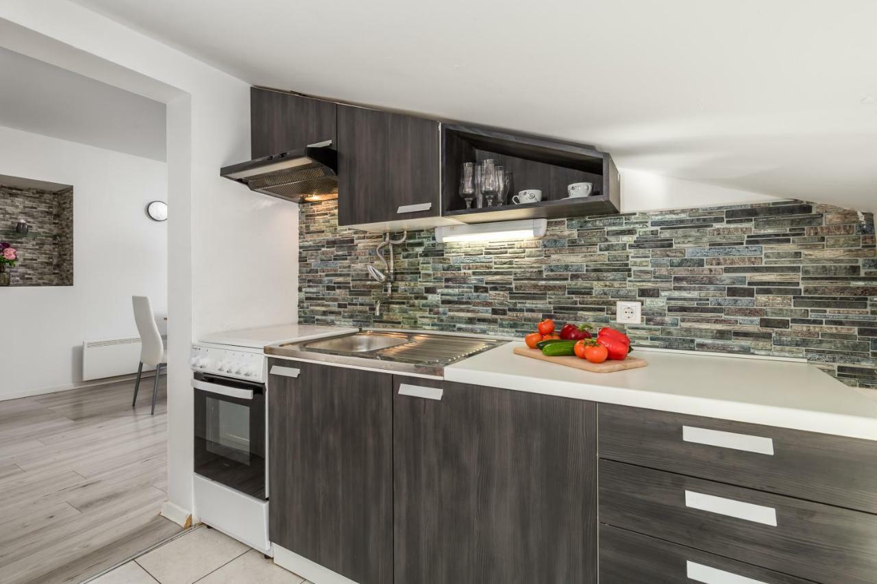 Bella Central Apartment Риека Экстерьер фото